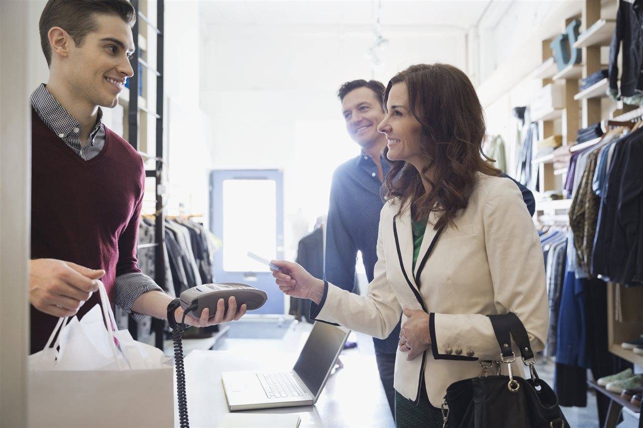 Tips to Keep Holiday Spending from Breaking the Bank - must read